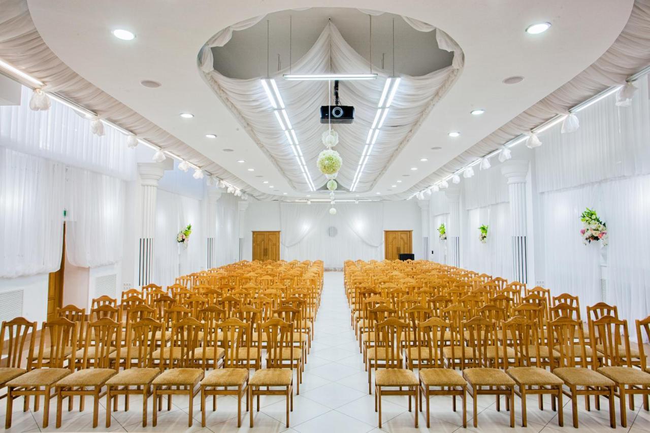 Institutul Muncii Hotel Kiszyniów Zewnętrze zdjęcie