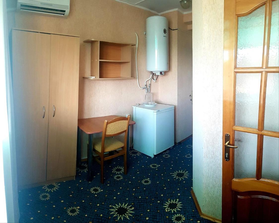 Institutul Muncii Hotel Kiszyniów Zewnętrze zdjęcie